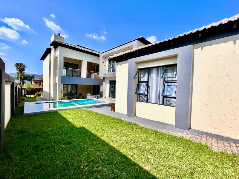 5 Bedroom Property for Sale in Xanadu North West